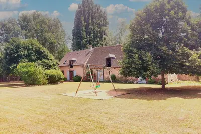 Image de Gîte chaleureux dans un ancien corps de ferme avec wifi, cheminée et grand jardin à Châteaudun
