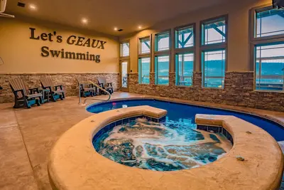 Image de Rockin' Ridge Retreat: Indoor Pool, Mtn Views, Home Theater, Games, Signature, near Attractions!