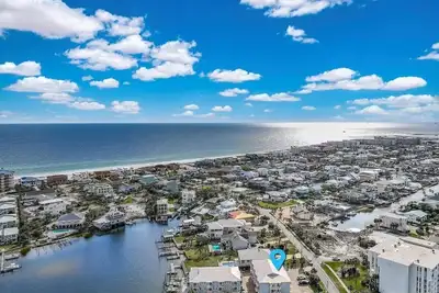 Image de Knot Working Private gated beach Bonus Room