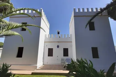 Image de Quiet vacation home for 8 people near the sea with private pool, A/C & Wifi
