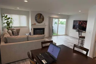 Image de Coastal Retreat by the Bay