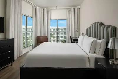 Image de One-Bedroom Apartment near Disney