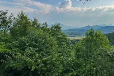 Image de Angel's View - Cabin In The Smokies