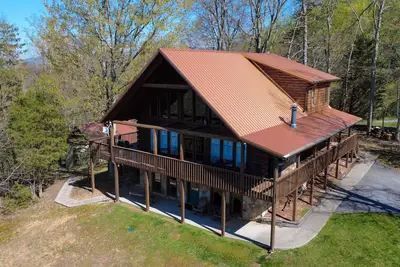 Image de Majestic Oaks - Cabin