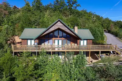 Image de Mountaintop Experience - Cabin