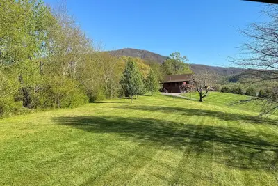 Image de Making Memories - 3br/3ba Cabin In Wears Valley With Separate 1br/1ba Apartment & Garage Game Room!