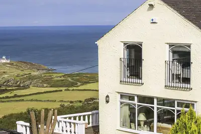 Image de Amolca, with a garden in Llaneilian