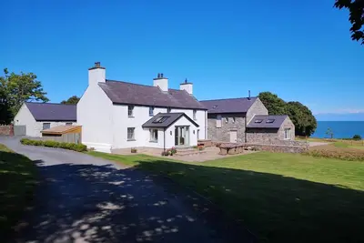 Image de Penrhyn Farm, pet friendly, luxury holiday cottage in Moelfre