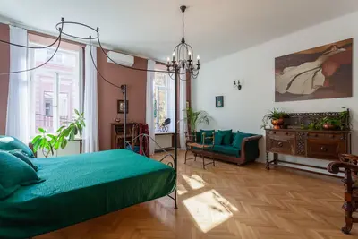 Image de Art Gallery Loft @ Vibrant Center with Work Space