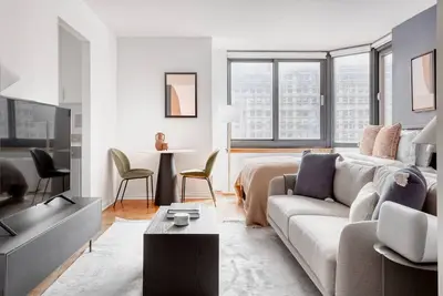 Image de Smart Studio in Trendy Tribeca, Indoor pool + Gym by Blueground