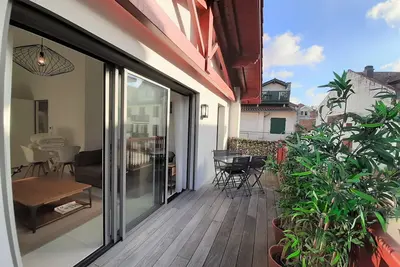 Image de Appartement de Standing au Coeur de Saint-Jean-de-Luz, à 200m de la Plage
