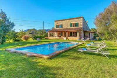 Image de Maison de campagne \"Can Vaja\", une propriété de style majorquin avec piscine, terrasse et jardin