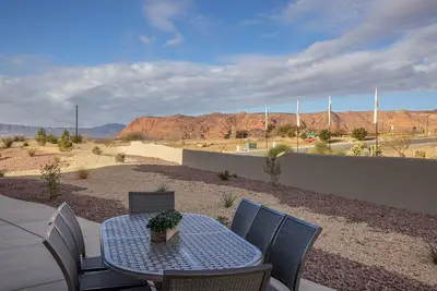 Image de Laid Back at The Ledges *Resort Amenities Included! *