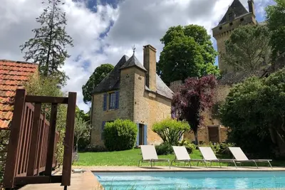Image de Maison périgourdine de charme au pied du château de Montfort