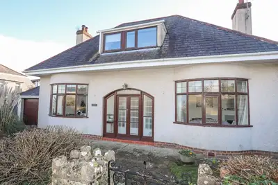 Image de Casita, pet friendly, with open fire in Benllech