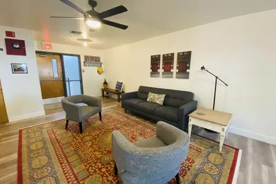 Image de Historic Firehouse - Spacious, Private & Clean