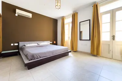 Image de La maison, Sliema, Malte - Près de la baie, bars, restaurants, boutiques