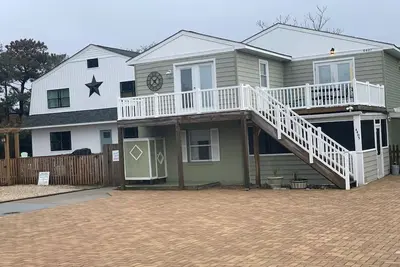 Image de Maison de plage familiale 400 Yards à la plage! 10 personnes