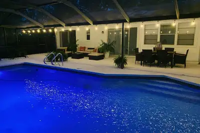 Image de Yuri’s pool house. Salty & heated pool