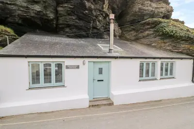 Image de Smugglers Cottage, pet friendly, with open fire in Tintagel