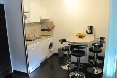 Image de Appt T1  cabine de Létious, vue sur la montagne, piscine, wifi.