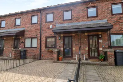 Image de 17 Fewster Way, family friendly, character holiday cottage in York