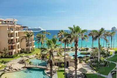 Image de High floor w/ amazing views in a 5 star resort on Medano Beach!