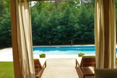 Image de 2 Br. 1 Bath guest suite with theater and pool!