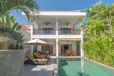 Image de Villa Royal Lovina - New Brand Luxury Private Beachfront Villa