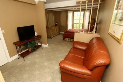 Image de No Steps Eagles Nest Condo with Pool and Hot Tub and Lake Views next to Sdc