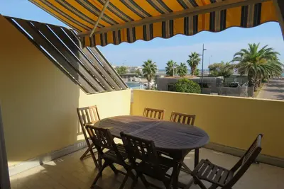 Image de Appartement T2 à Sète - Terrasse, Loggia, Front de Mer, Parking Privé