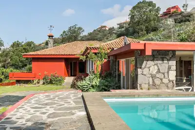 Image de Villa \"El Jardín de Santa Bígida\" avec vue sur la montagne, piscine, Wi-Fi, sauna et jardin