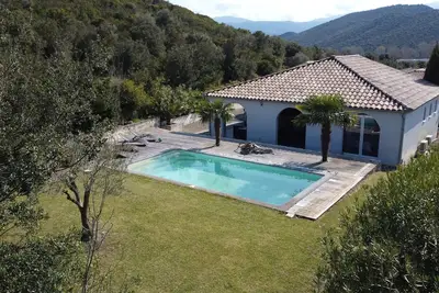 Image de Villa de charme, 4 chambres, piscine chauffée