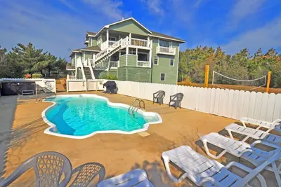 Image de 654 - Dog-Friendly Corolla Home w/ Private Pool, Hot Tub, & Close to the Ocean!