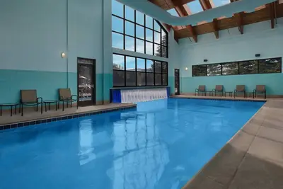 Image de Unit inside a Luxury resort + heated pool