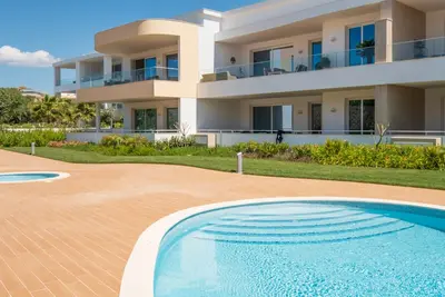 Image de Spacious modern apartment [104]