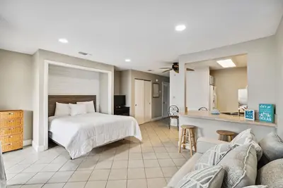 Image de Spc 8132 - This Studio is a short walk to the beach and can sleep 5