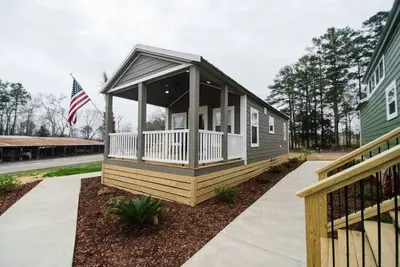 Image de Caney Creek · Two Bedroom Tiny Home
