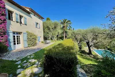 Image de True Haven of Peace on the French Riviera 12+