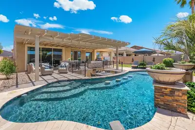 Image de No Fee Heated pool, Spa & gorgeous House🌴☀️