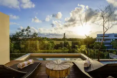 Image de ☆Luum Zama Penthouse w/Private Pool+Rooftop Views☆