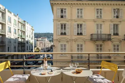 Image de Garibaldi : Grand 3p lumineux avec clim et balcon