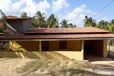 Image de House with 3 bedrooms, 2 bathrooms, living room, kitchen, balcony and garage.