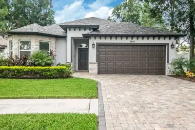 Image de House 1 Mile from Raymond James Stadium perfect for Superbowl