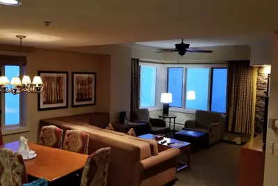 Image de Ridge Plaza 2 Bedroom 2 Bath Gondola to Stagecoach, buss to Boulder lift & Tahoe