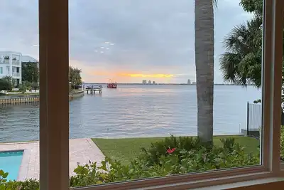Image de Waterfront home in South Tampa - Super Bowl ready