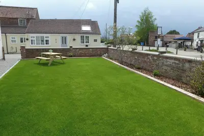 Image de 2 bedroom accommodation in Tholthorpe, near York
