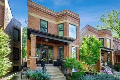Image de Gorgeous Home Near Wrigley Field