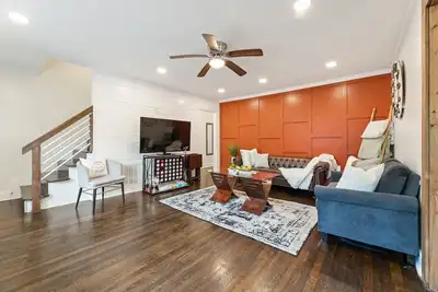 Image de Sweet Southern Oasis Near Downtown | Dog Friendly