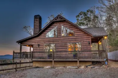 Image de Mystic Mountain Lodge - Views, Ht, Close to Town, Billiards, PingPong+ more!